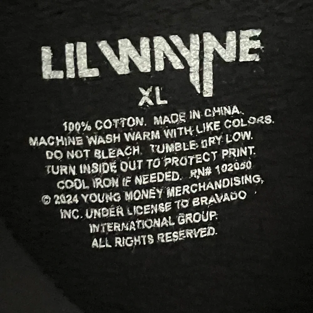 Lil Wayne Tha Carter 2024 Young Money Official Merch Hoodie - Picture 8 of 14